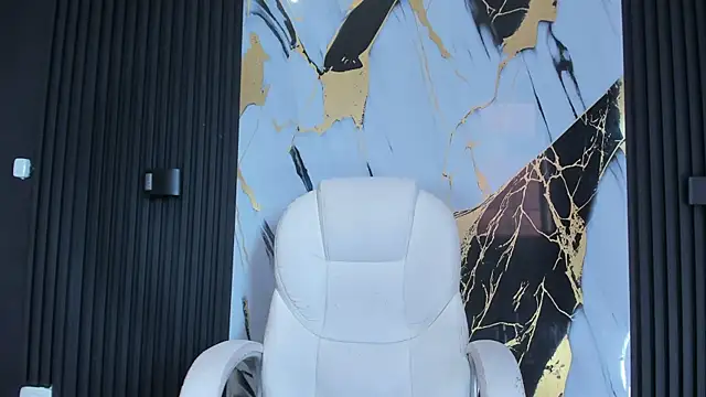 Snapshot of adam_piarse01 chatting on 02.28.25 adam piarse01 online show from 02.28.25