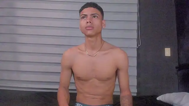 Snapshot of adam_piarse01 chatting on 03.11.25 adam piarse01 online show from 03.11.25