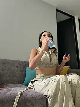 Samantha bigboobs online show from 06.27.26