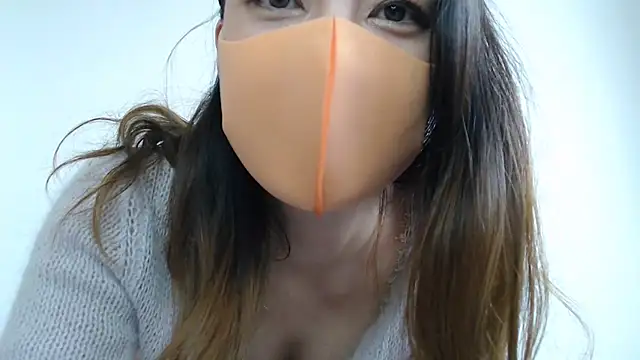 Snapshot of Mary-JP chatting on 01.16.25 Mary-JP online show from 01.16.25