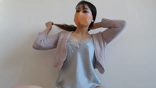 Snapshot of Mary-JP chatting on 02.06.25 Mary-JP online show from 02.06.25