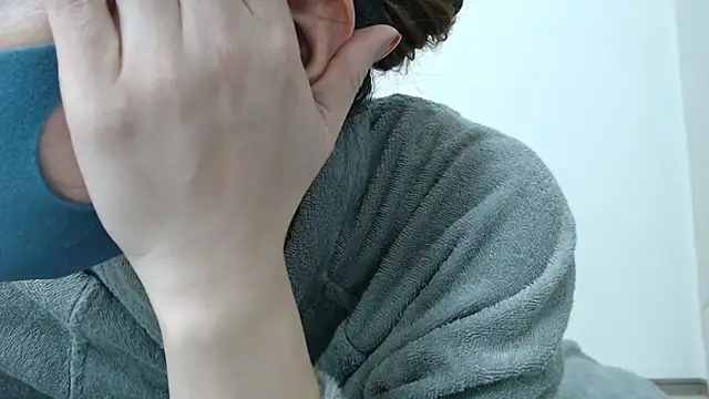 Snapshot of Mary-JP chatting on 02.13.25 Mary-JP online show from 02.13.25