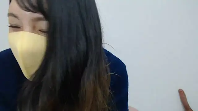 Snapshot of Mary-JP chatting on 02.23.25 Mary-JP online show from 02.23.25