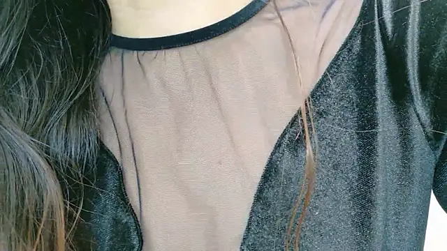 Snapshot of Mary-JP chatting on 10.16.25 Mary-JP online show from 10.16.25