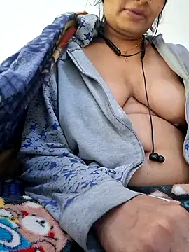 Snapshot of Tanu-Call-Me chatting on 01.16.25 Tanu-Call-Me online show from 01.16.25