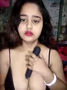 Snapshot of Tanu-Call-Me chatting on 02.18.25 Tanu-Call-Me online show from 02.18.25