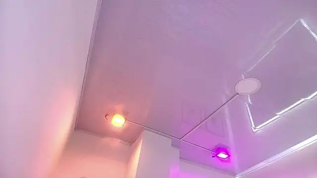 Snapshot of Arianna_sweeet chatting on 05.15.26 Arianna sweeet online show from 05.15.26