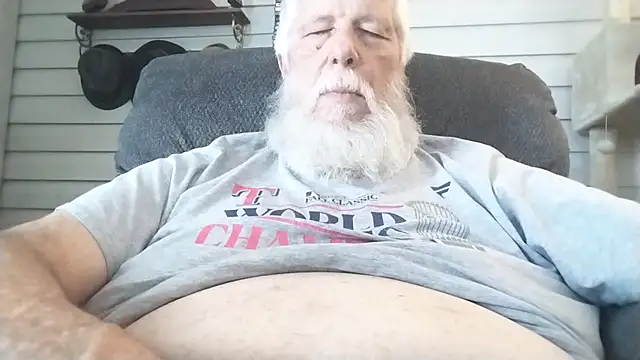 Snapshot of Futura_intx chatting on 02.01.26 Futura intx online show from 02.01.26