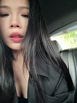 Snapshot of csck2025 chatting on 10.17.25 csck2025 online show from 10.17.25