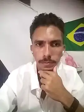 MagrinhoSaradoo online show from 02.22.25