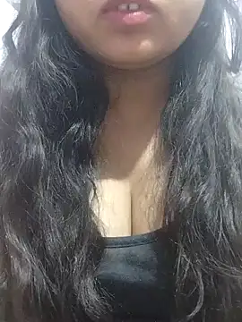 Snapshot of BigAssSarah chatting on 01.04.25 BigAssSarah online show from 01.04.25