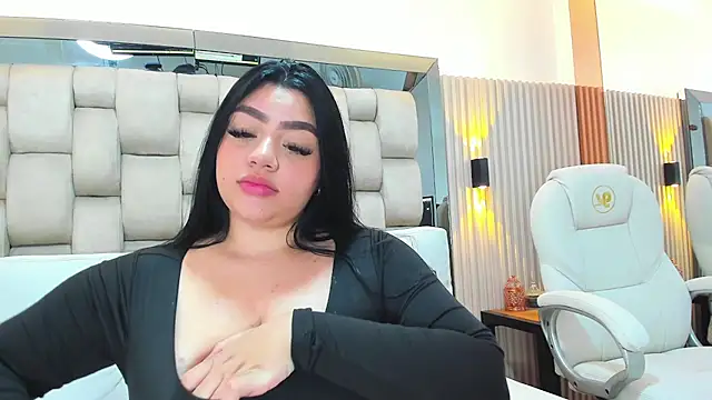 Snapshot of ashlyn_parker chatting on 02.22.25 ashlyn parker online show from 02.22.25