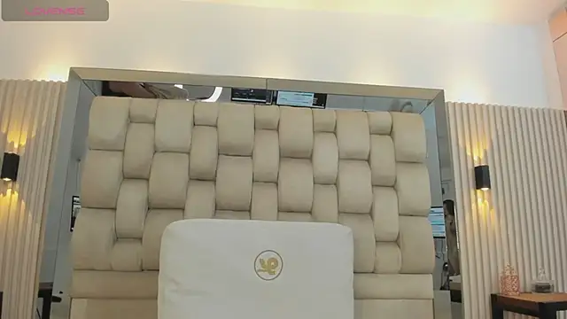 Snapshot of ashlyn_parker chatting on 03.18.25 ashlyn parker online show from 03.18.25