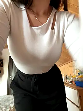 mewKate online show from 11.02.25