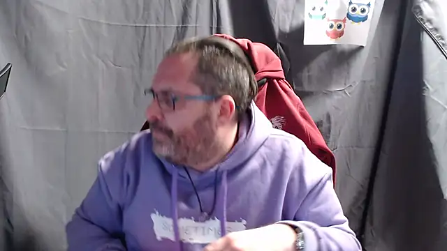 Snapshot of Streamlove77 chatting on 01.08.25 Streamlove77 online show from 01.08.25