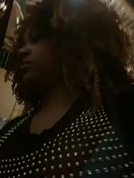 Snapshot of Aliana_Ross chatting on 02.13.25 Aliana Ross online show from 02.13.25