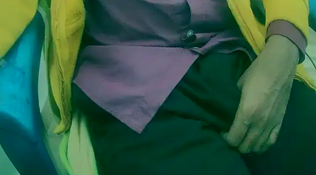 Snapshot of chandni89 chatting on 01.19.25 chandni89 online show from 01.19.25