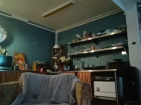 Snapshot of hesjustafriend chatting on 06.28.26 hesjustafriend online show from 06.28.26