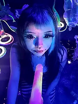 LaytonBox online show from 02.17.26