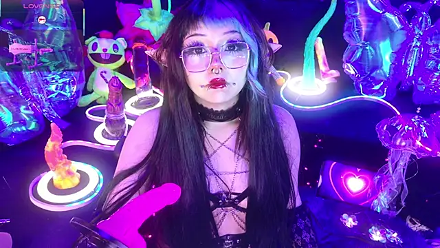 LaytonBox online show from 02.20.26