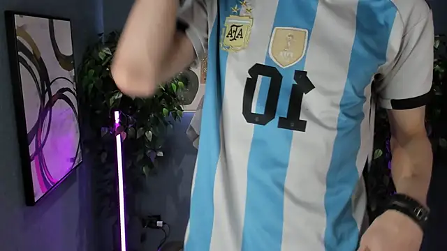 Snapshot of John_Weasley chatting on 09.23.25 John Weasley online show from 09.23.25