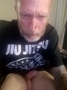 Snapshot of filthymind619 chatting on 10.11.25 filthymind619 online show from 10.11.25