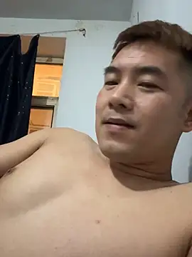 Snapshot of zxb757369 chatting on 02.04.25 zxb757369 online show from 02.04.25