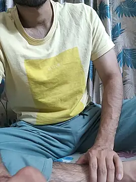 TOPMOON001 online show from 04.01.26