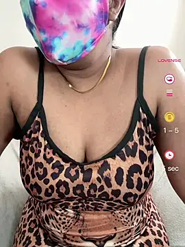 Snapshot of ArathyNambyarMallu chatting on 07.28.26 ArathyNambyarMallu online show from 07.28.26