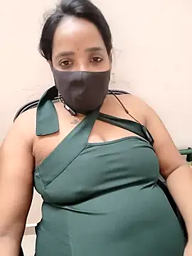 Snapshot of Lolitatamil chatting on 05.07.26 Lolitatamil online show from 05.07.26