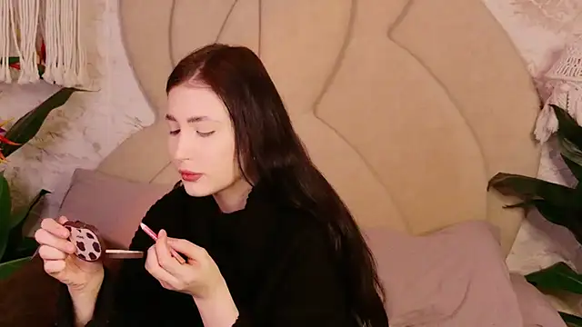 Snapshot of EmmaLawrens chatting on 02.08.26 EmmaLawrens online show from 02.08.26