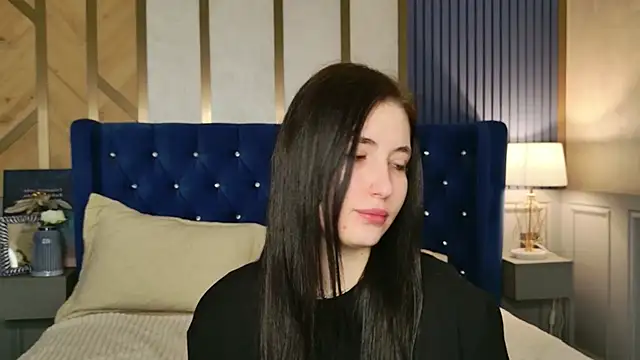 Snapshot of EmmaLawrens chatting on 02.17.26 EmmaLawrens online show from 02.17.26