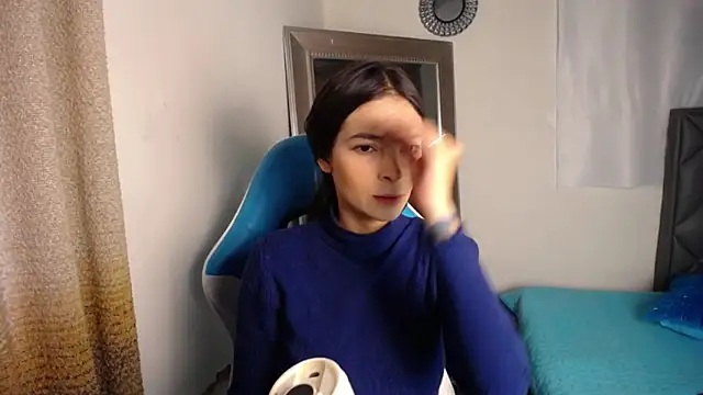 Snapshot of Aleska_Miami chatting on 10.17.25 Aleska Miami online show from 10.17.25