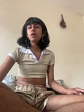 boysLittle online show from 02.10.26