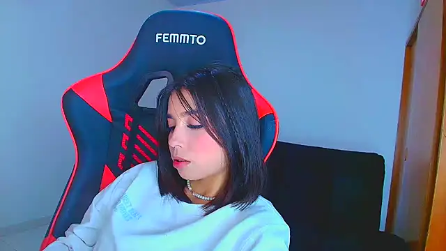 Rousse violett online show from 09.18.25