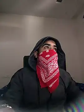 Snapshot of 13lusty chatting on 02.14.25 13lusty online show from 02.14.25