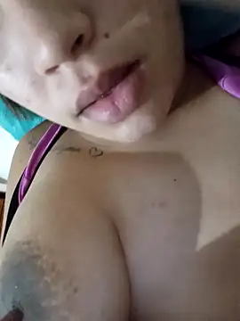 Snapshot of oliveira_k chatting on 02.03.26 oliveira k online show from 02.03.26