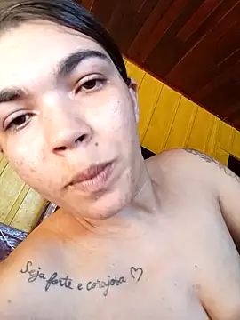 Snapshot of oliveira_k chatting on 02.14.26 oliveira k online show from 02.14.26