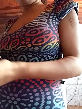 Snapshot of oliveira_k chatting on 03.18.26 oliveira k online show from 03.18.26