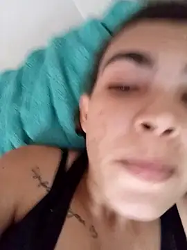 Snapshot of oliveira_k chatting on 03.26.26 oliveira k online show from 03.26.26