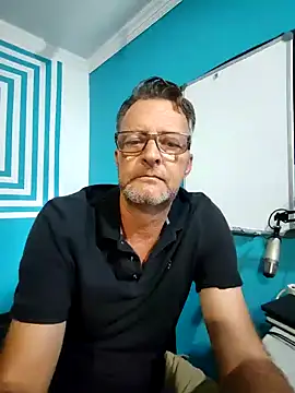 Snapshot of itsmeyes69 chatting on 01.29.25 itsmeyes69 online show from 01.29.25