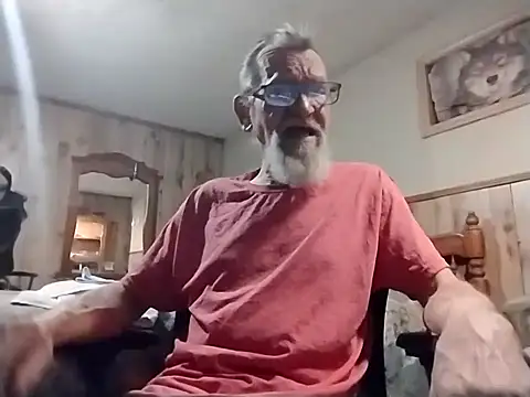 Snapshot of Aldick68 chatting on 02.15.25 Aldick68 online show from 02.15.25