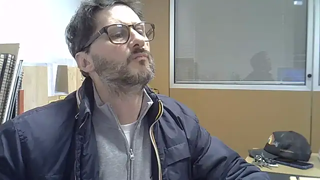 Snapshot of Cellino4 chatting on 01.24.25 Cellino4 online show from 01.24.25