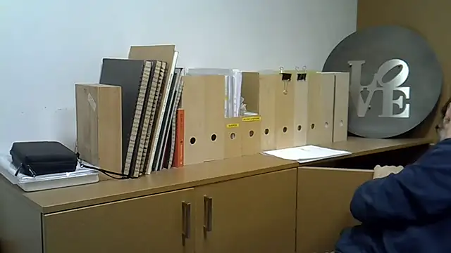 Snapshot of Cellino4 chatting on 02.12.25 Cellino4 online show from 02.12.25