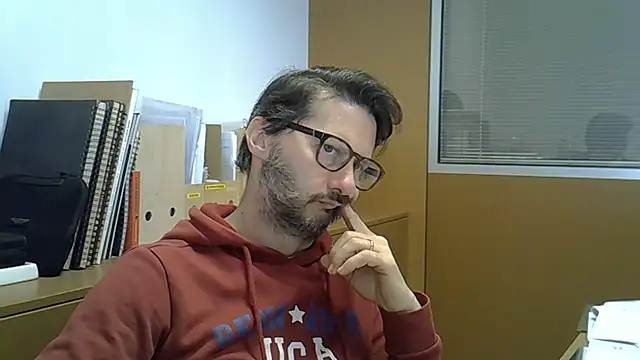 Snapshot of Cellino4 chatting on 02.22.25 Cellino4 online show from 02.22.25