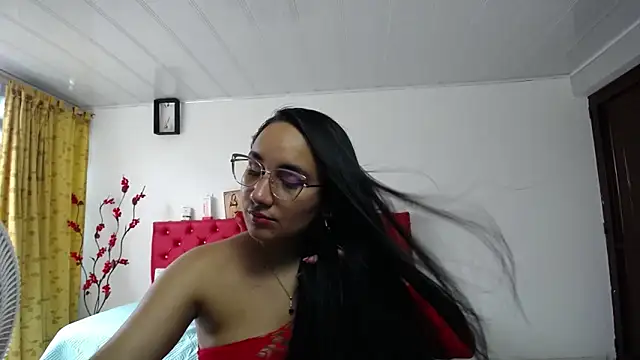 Maylin horny19 online show from 03.22.26