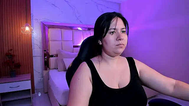 zoes milee online show from 02.05.26