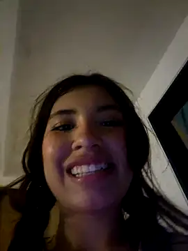 Snapshot of Selesumii chatting on 03.13.25 Selesumii online show from 03.13.25