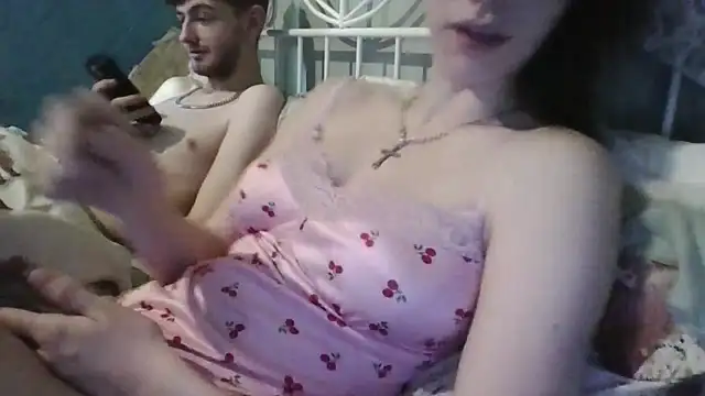 Snapshot of VioletxBlue chatting on 05.21.26 VioletxBlue online show from 05.21.26