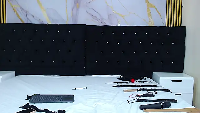 SalomeSimonz online show from 03.11.26